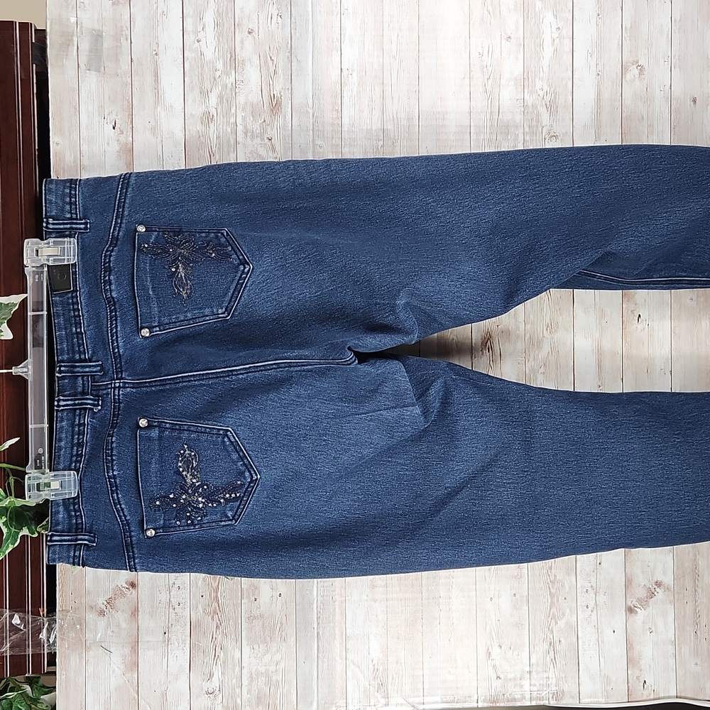 Dkin, Women's blue denim jeans, clear stones, silver embroidery on back pockets. - Picture 8 of 12